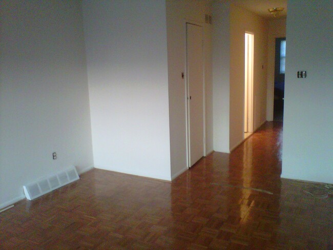 Building Photo - 10847 Nandina Way