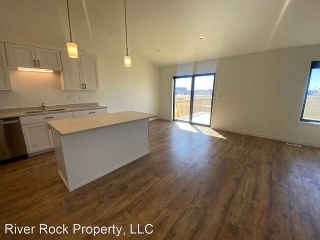 Foto del edificio - 3 br, 3 bath House - 3709 50th Street South