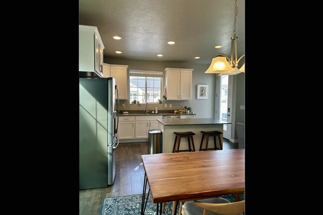 Foto del edificio - Great Lehi 4 Bedroom Home For Rent!