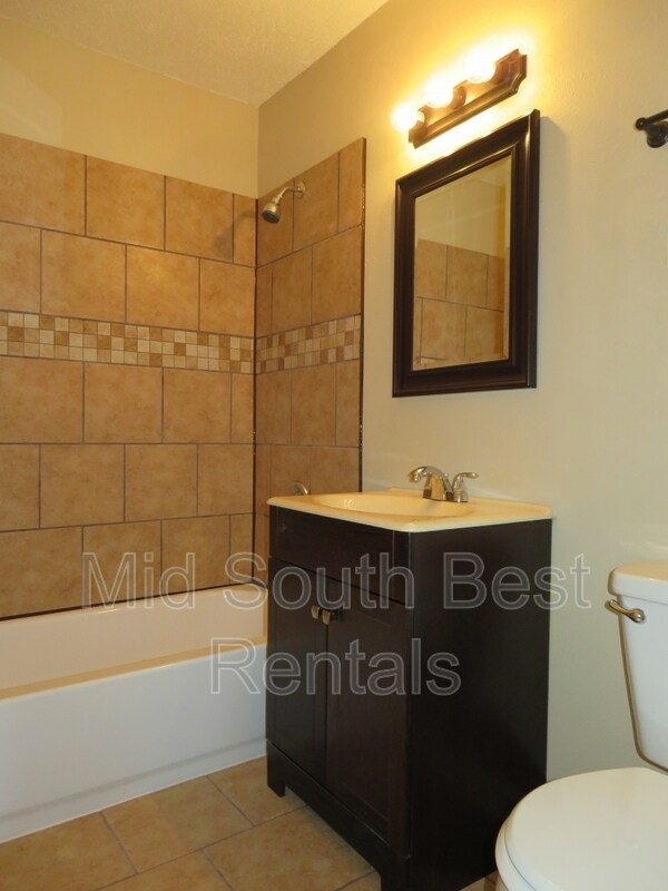 Building Photo - 3252 Ardmore St