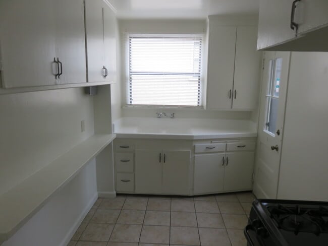 Building Photo - 508 Allen Ave