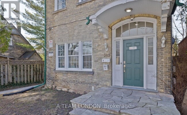 Building Photo - 389 Dufferin Ave
