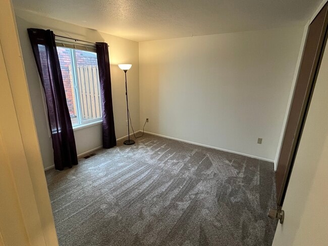 Foto del edificio - 1138 NE 72nd Ave