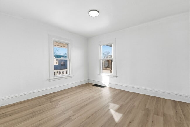 Foto del edificio - 6531 Plymouth Ave