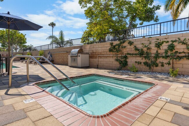 Foto del edificio - Beachpoint Apartments