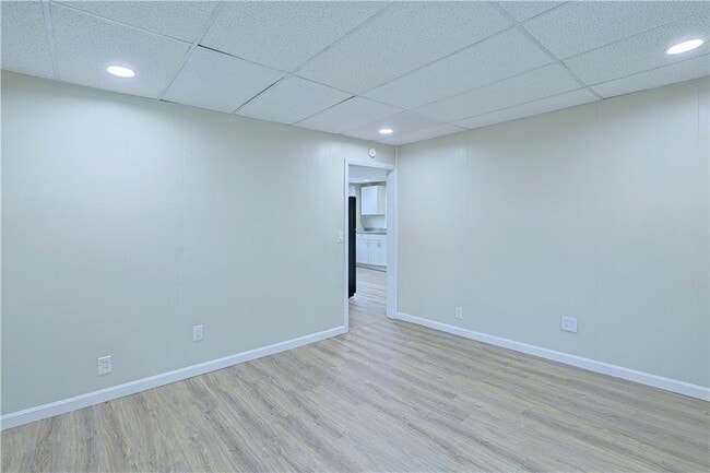 Building Photo - 156 Urban Ave