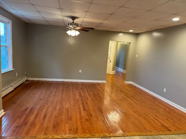 Foto del edificio - 100 S Nesbitt St