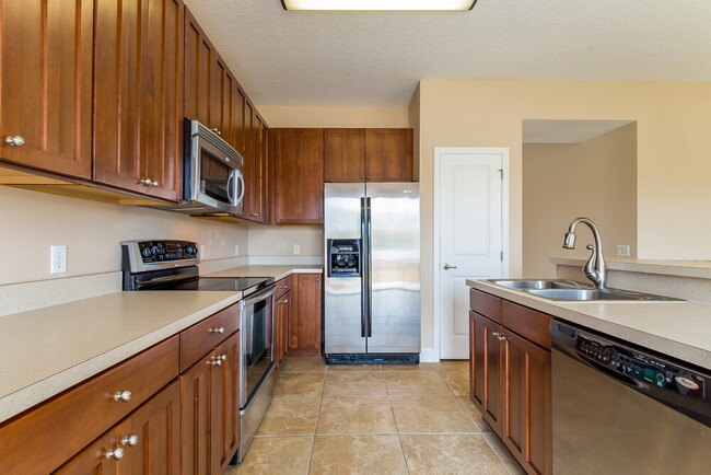 Foto del edificio - 10121 Stratford Pointe Ave