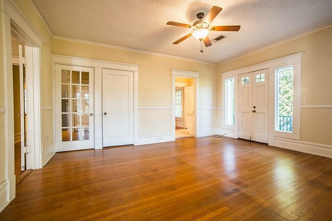 Foto del edificio - 3608 Audubon Pl