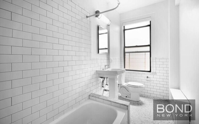 Foto del edificio - 12 East 86th St
