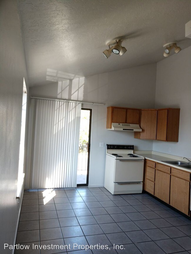 Building Photo - 3200 S 900 E