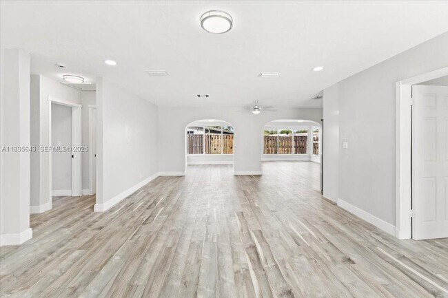 Foto del edificio - 4131 NW 13th Ave