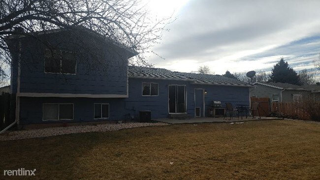 Building Photo - 2406 Wapiti Rd