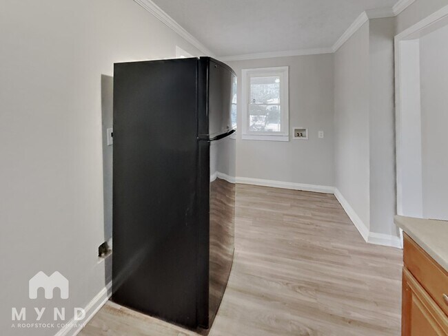 Foto del edificio - 1825 Oakmont Dr NW