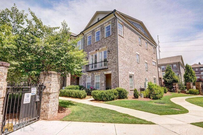 Foto del edificio - 2425 Gatebury Cir