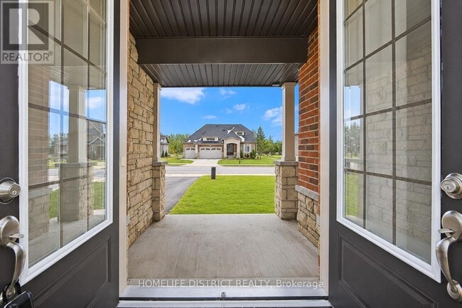 Building Photo - 74 Summer Breeze Dr