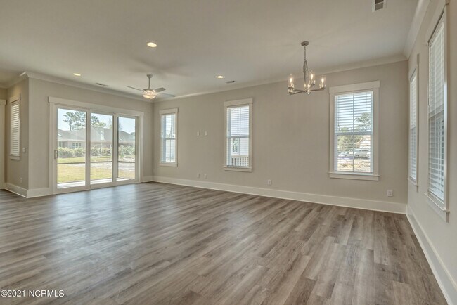 Building Photo - 4427 Bannock Cir