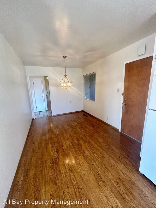 Building Photo - 3 br, 2 bath House - 13823 Velarde Dr.