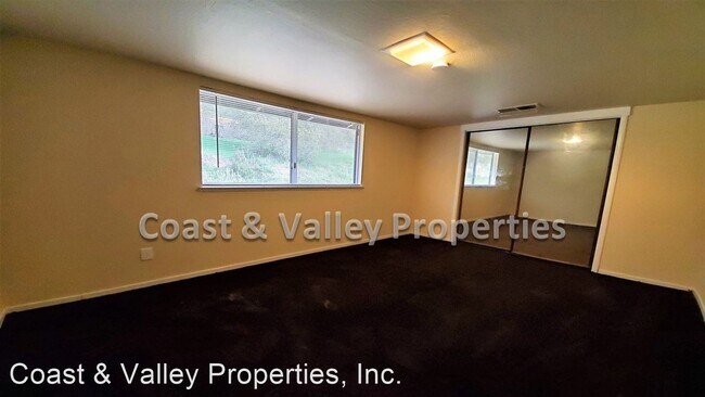 Building Photo - 3 br, 2 bath House - 1453 Castroville Blvd.