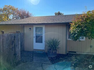 Building Photo - 2409 NW Havengreen Pl