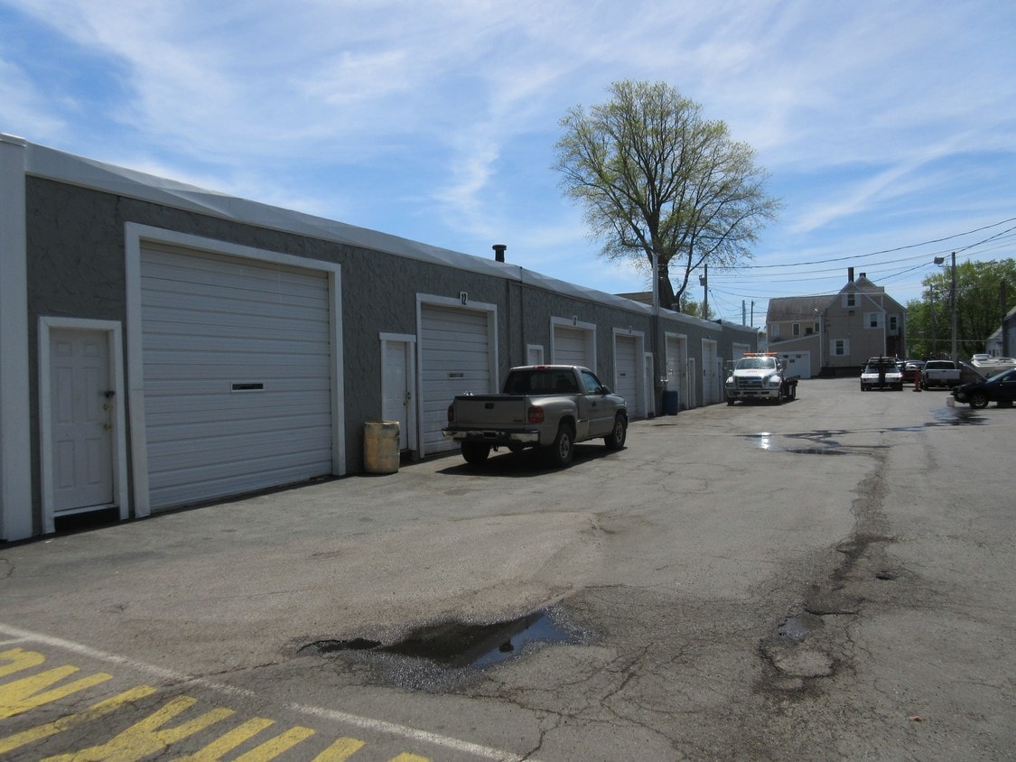 Storage bays - 344 North Ave