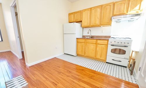 Building Photo - 15 Delancey St