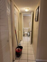 Building Photo - 6031 Shaker Wood Cir