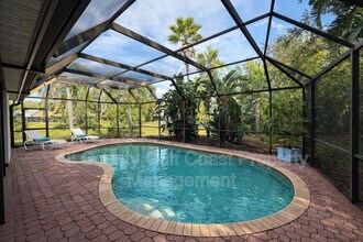 Building Photo - 4935 82nd Pl E