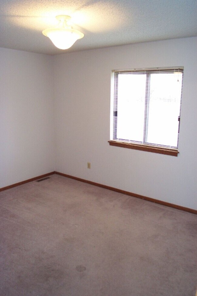 Building Photo - 7011-13 W. Oneil