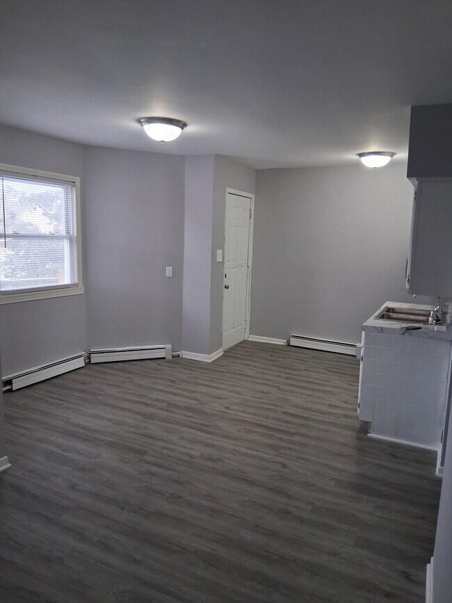 Cocina - 254 E Jackson St