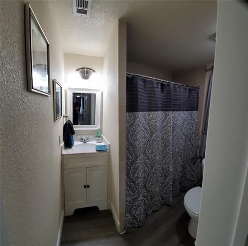 Foto del edificio - 3504 Red Bird Ln