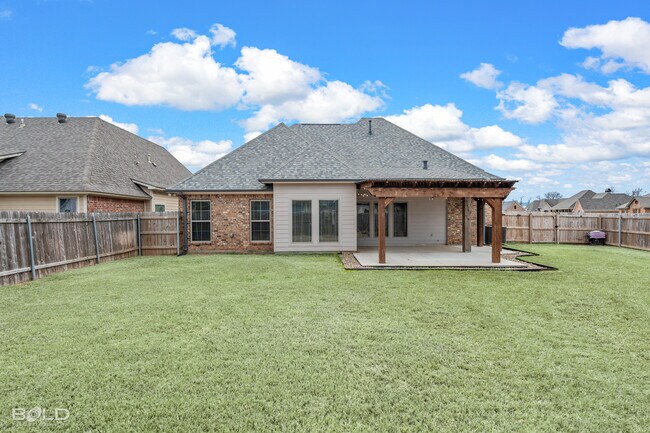 Building Photo - 201 Roanoke Cir