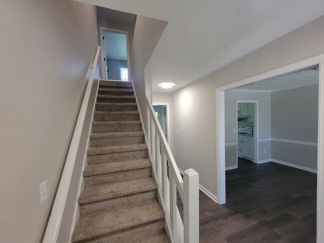 Foto del edificio - 428 Pleasant Home Rd