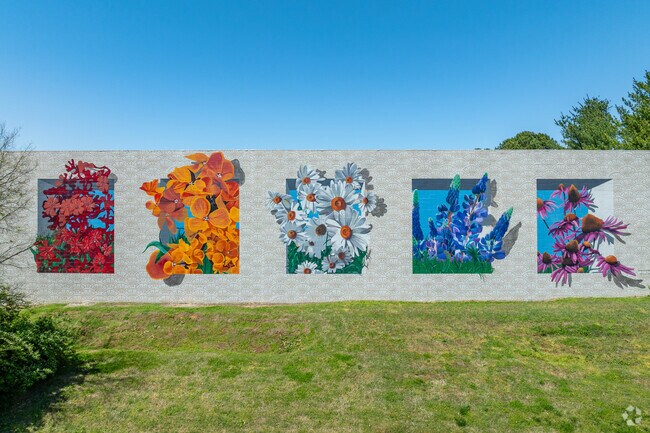 Mural de flores en Avondale Cottages - Avondale Cottages
