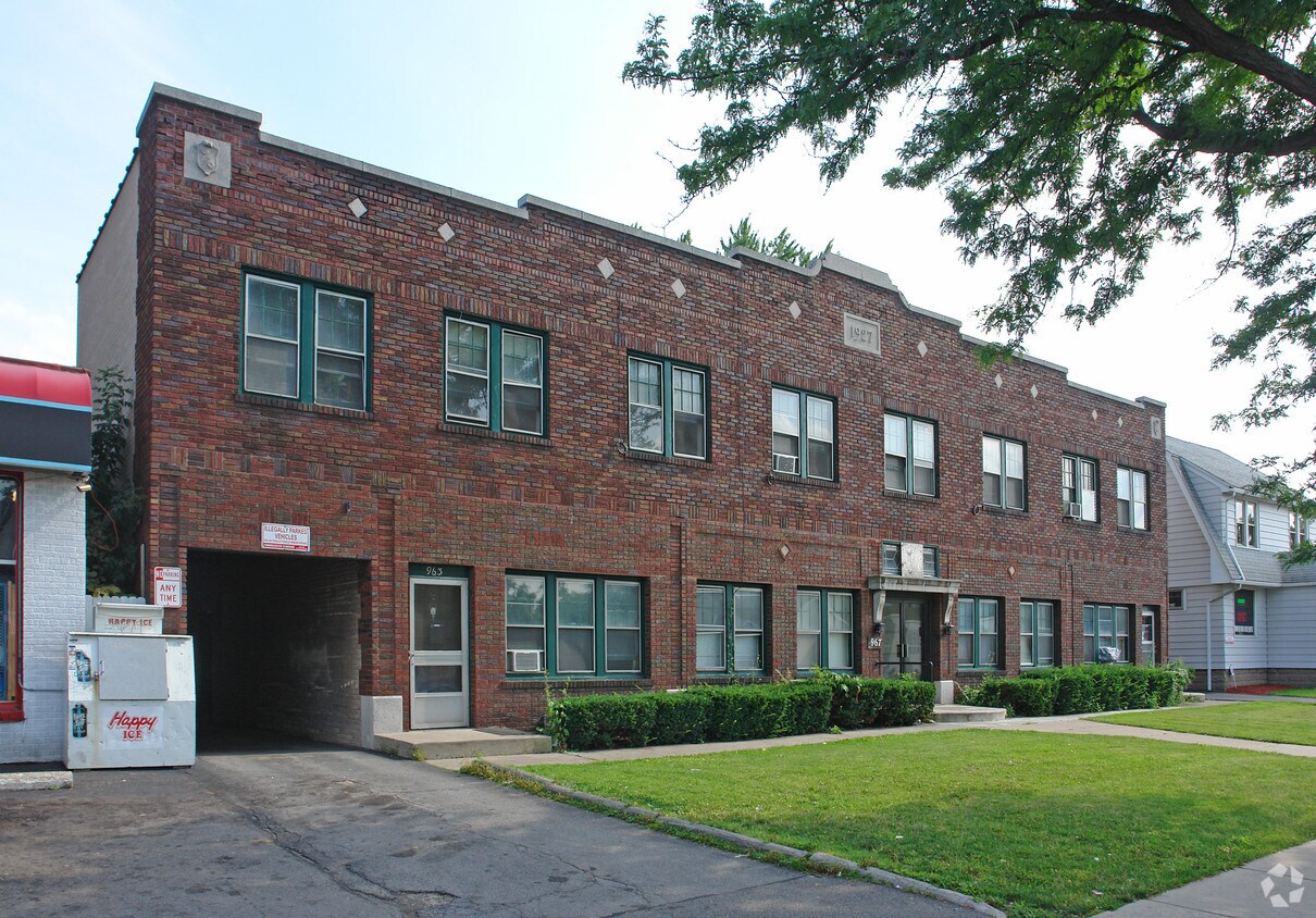 967 Chili Ave, Rochester, NY 14611 Apartments Rochester, NY