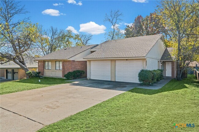 Foto del edificio - 2313 A Paul Revere St