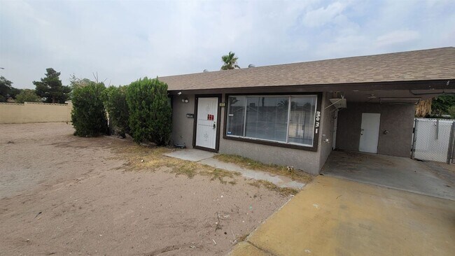 Foto del edificio - 3 br, 2 bath House - 3031 Edmond St.