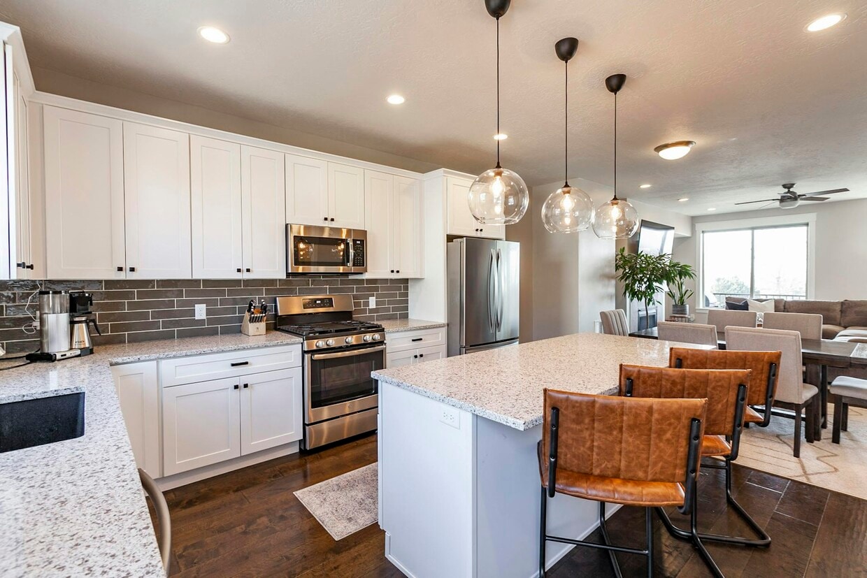 Photo - 10414 S Sage Canal Way