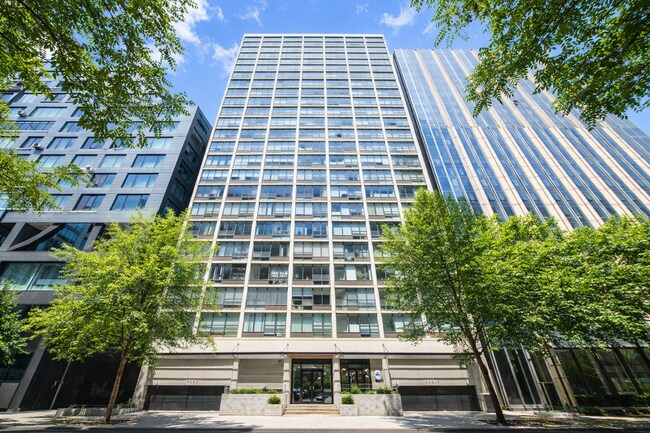 Foto del edificio - 230 E Ontario St