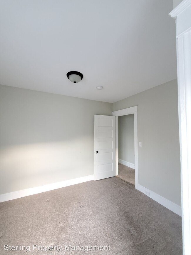 Foto del edificio - 3 br, 1 bath House - 217 West 14th street