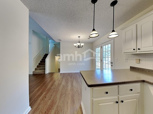 Building Photo - 415 Lokeys Ridge Rd