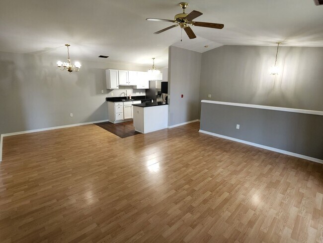 Foto del edificio - 3 bedroom Kenosha condo