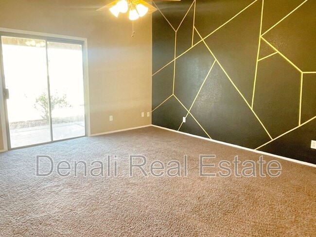 Foto del edificio - 6692 S Pepperweed