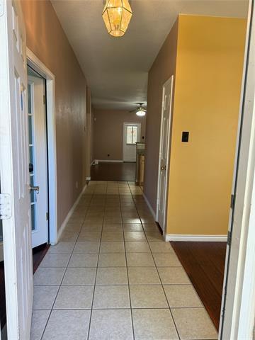 Foto del edificio - 4005 Hawkins Dr