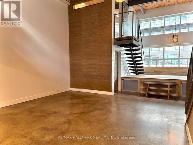 Photo du bâtiment - 221 - 1173 DUNDAS STREET E