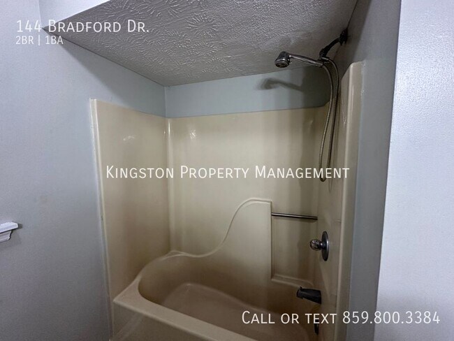 Foto del edificio - 144 Bradford Dr