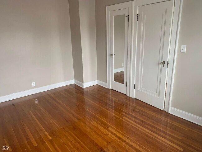 Building Photo - 2124 Broadway,Unit #3 St