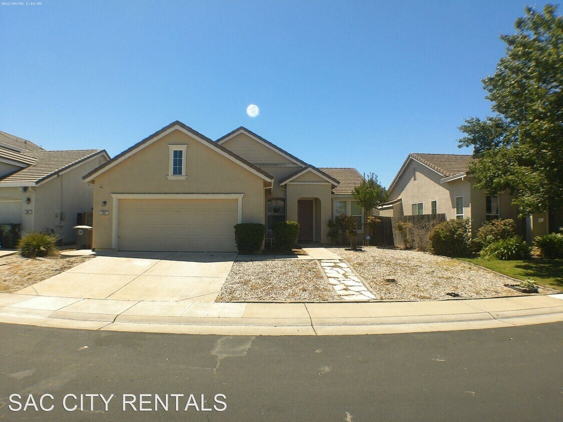 3 br, 2 bath House 4724 MILLNER WAY House Rental in Elk Grove, CA