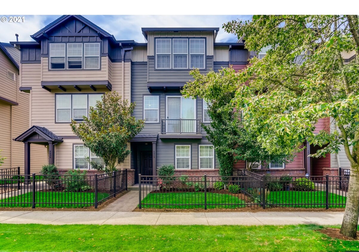 Exterior frontal - 4828 SE Teakwood St