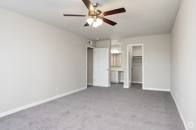 3BR, 2BA - 1420SF - Primary Bedroom - High Pointe